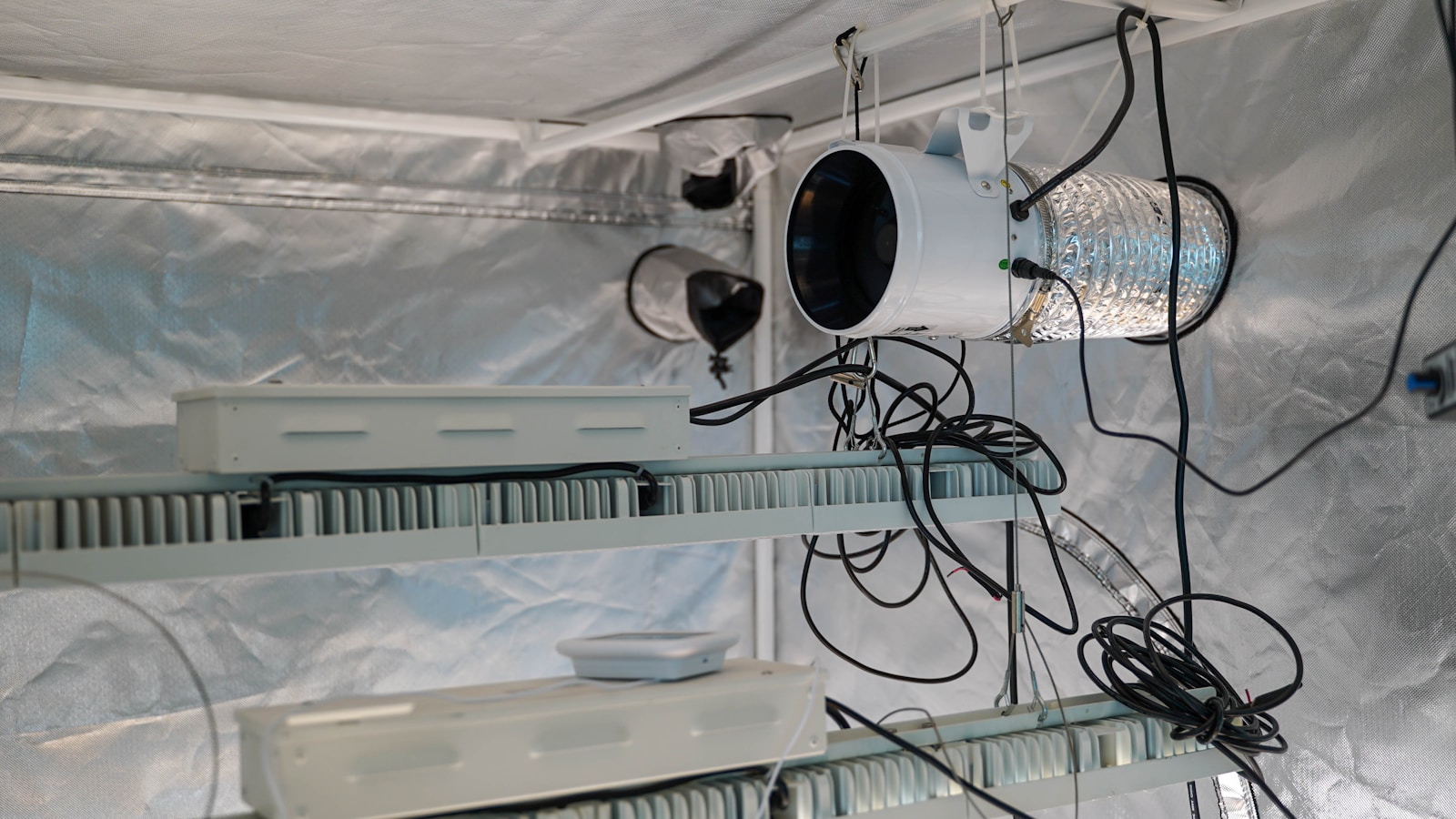 Split Kondisioner Təmiri: Əsas Problemlər və Həlli Yolları