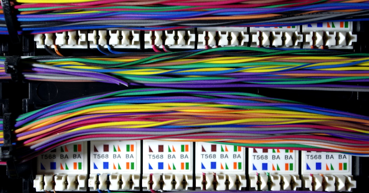 UPS Çıxış Xətti Təmizləmə Xidməti: Vacib Addımlar