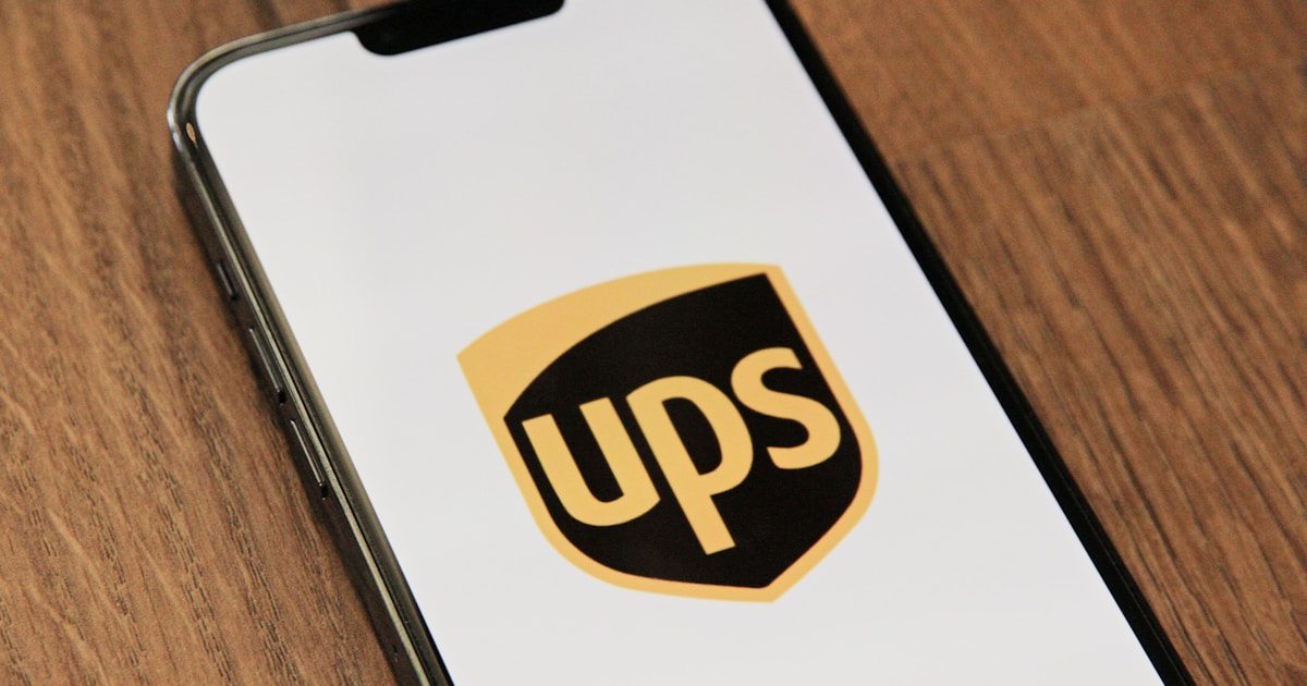 Повреждение выходного разъёма UPS: причины и решения